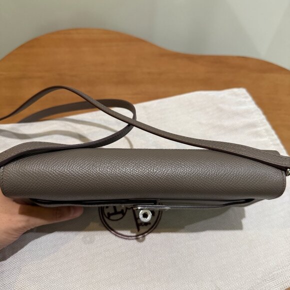 Hermes Kelly To Go Epsom Etoupe Silver Hardware - Picture 14 of 15